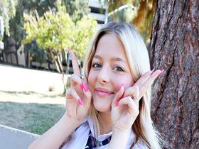 ロスの公園でT●kT●k撮影していた女子大生をナンパして生ハメのコラボ撮影!?ジル(20) サンプル動画サムネイル